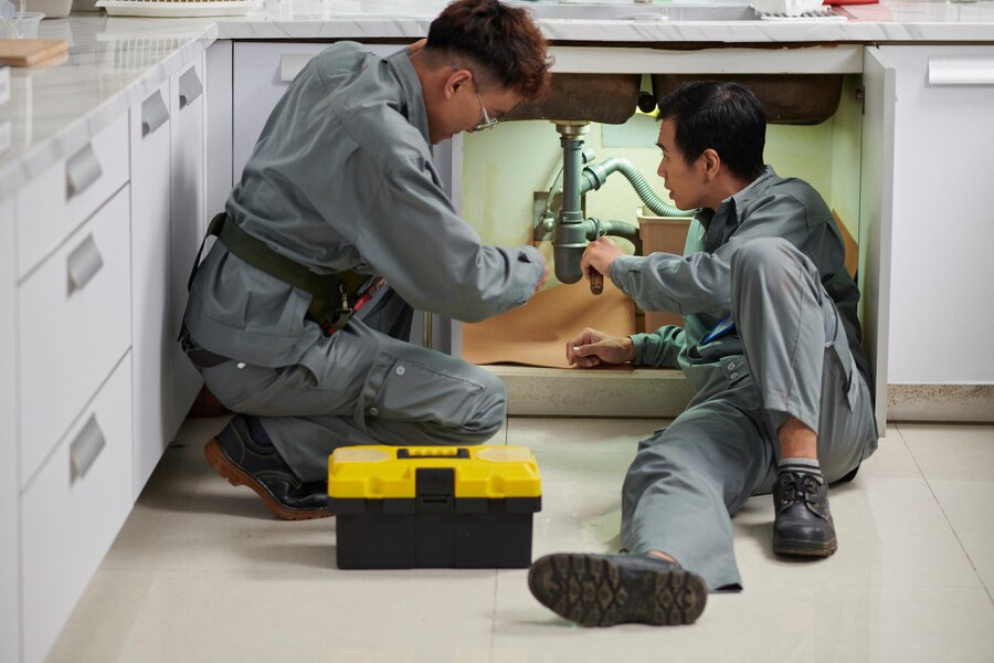How Can a Plumber Fix Your Plumbing Issues Fast?